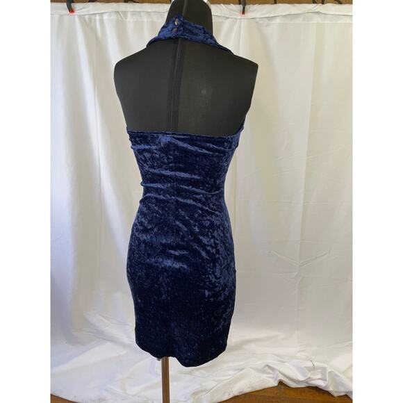 1980s Blue Velvet Halter Mini Dress – Crushed Stretchy Velvet Club Dress - Picture 10 of 16